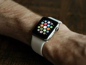 How to Uninstall and Hide Apps on Apple Watch