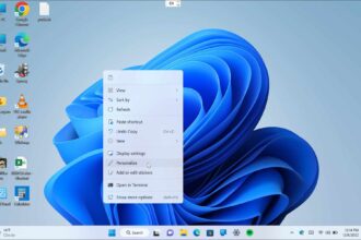Change Desktop Background in Windows