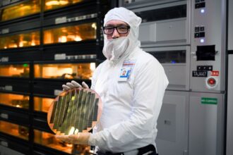 Intel can close a big contract with Nvidia, Microsoft and Google