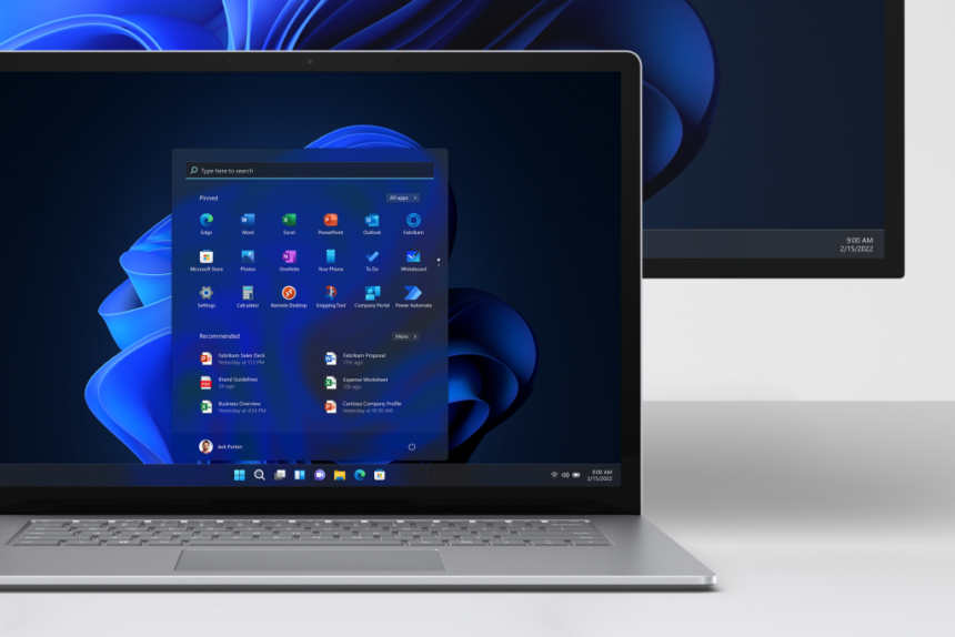 Windows 11 Brings Back a Classic Clock Feature from Windows 10