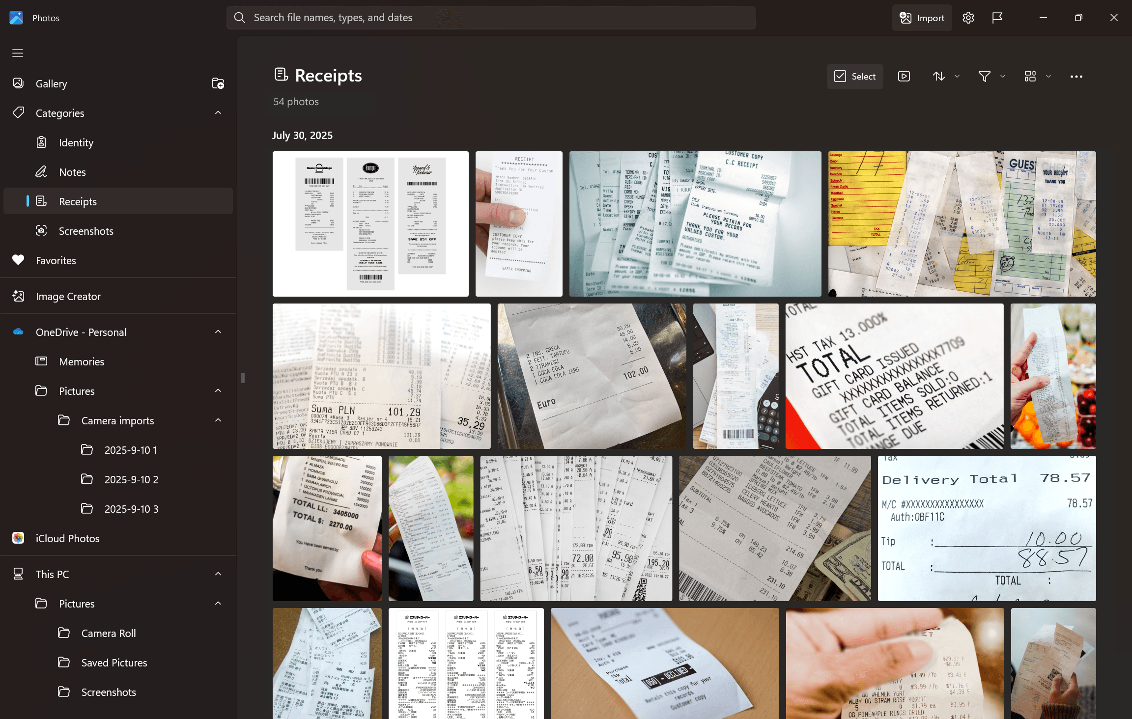 A photo that shows the application photos of Windows classifying receipts images through the automatic classification function based on artificial intelligence.