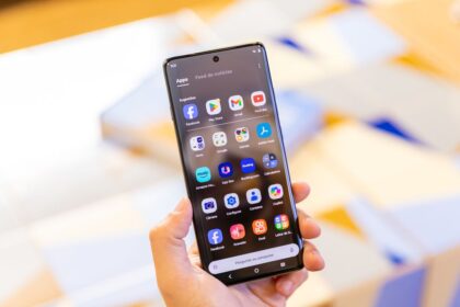 Google to Require Developer Verification for APKs on Android Starting in 2026