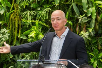 Jeff Bezos Warns of AI Bubble Risk—But Highlights These Real Gains