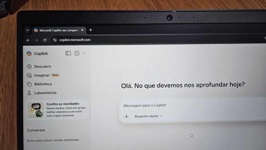 Microsoft Follows ChatGPT and will Remove Copilot from WhatsApp