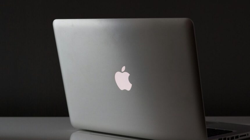 Apple Signals Late-January Event as M5 MacBook Pro Launch Nears